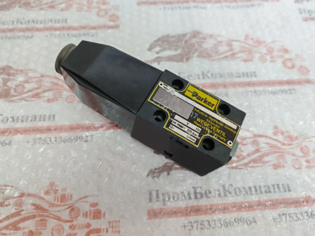 Картинка d1vw гидрораспределитель электромагнитный / гидроклапан распределительный parker d1vw-30-b-jj-55 cv 24v  в сборе с соленоидом / катушкой parker dc702138/3 (24v / 1,34a)