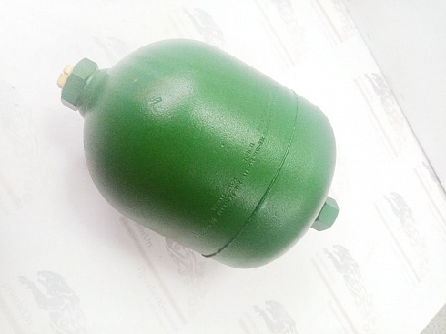Пневмогидроаккумулятор / ПГА RE321771 2,8L. для тракторов  John Deere 8130, 8230, 8225R, 8235R, 8245R, 8260R, 8295R, 8310R, 8320R, 8330, 8335R, 8345R, 8360R, 8430, 8530