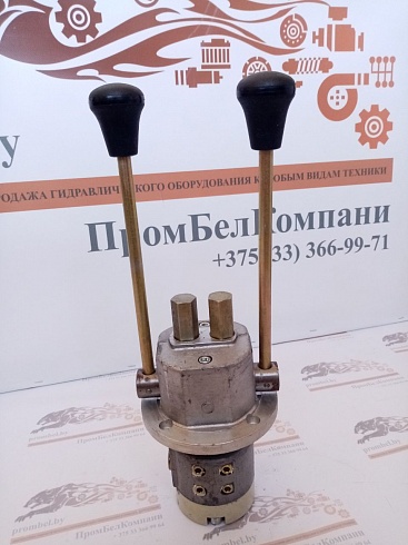 Блок управления 101ВН-01 (2 ручки с фиксацией) Пневмостроймашина