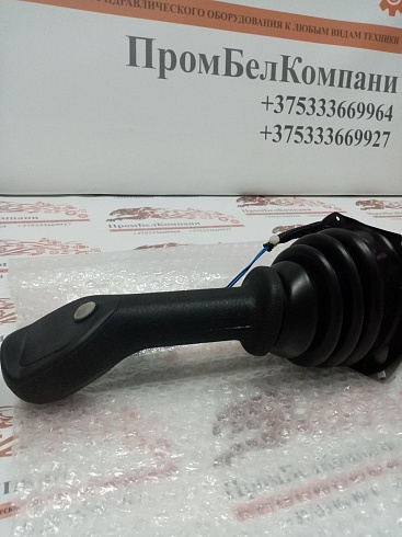 Клапан управления ( джойстик ) JCB 401/A0001 / F1909041408 / 08354597 (6 выходов) для фронтального погрузчика JCB