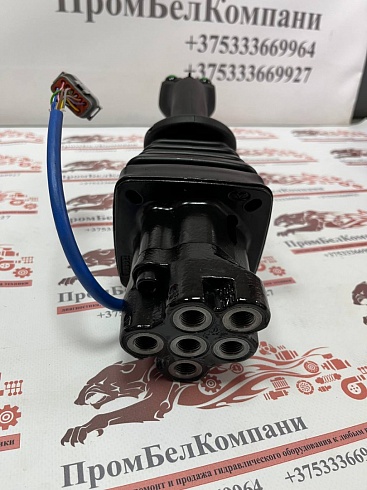 SVM400 Джойстик (блок управления) Walvoil 181420409 / SVM400/31-B