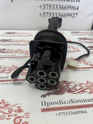 SVM400 Джойстик (клапан управления) Walvoil 181420051 / SVM400/23-B