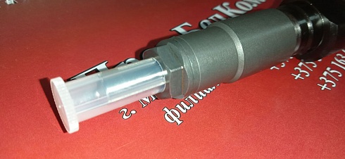 Топливная форсунка John Deere RE529118 (RE524382) аналог: Denso 095000-880 (095000880), 095000-6490 (0950006490), DZ100217