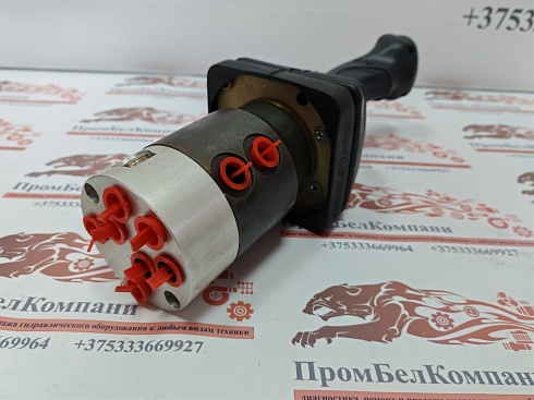 Джойстик (блок управления) PSM-Hydraulics 220BHB.048 (17029070) 7 выходов