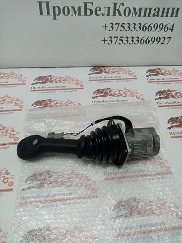 Клапан управления ( джойстик ) JCB 401/A0001 / F1909041408 / 08354597 (6 выходов) для фронтального погрузчика JCB